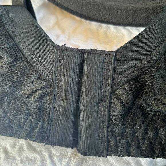 Auden Bra various sizes available - Picture 5 of 7